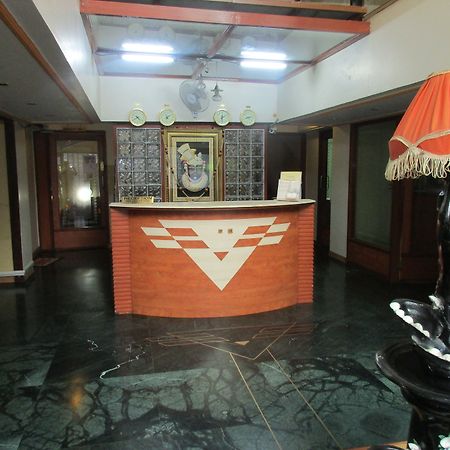 Hotel Sahaj Palace Ahmedabad Exterior foto